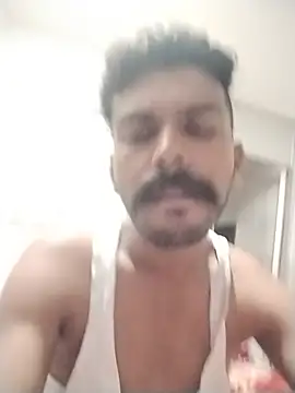 Snapshot of tanuja1994 chatting on July 27, 2026, 3:52 pm tanuja1994 online show from July 27, 2026, 3:52 pm
