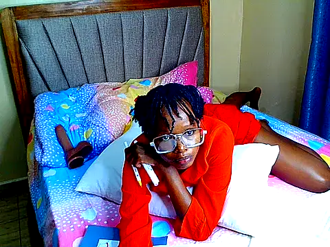 Snapshot of Maishababy chatting on July 28, 2026, 2:35 pm Maishababy online show from July 28, 2026, 2:35 pm