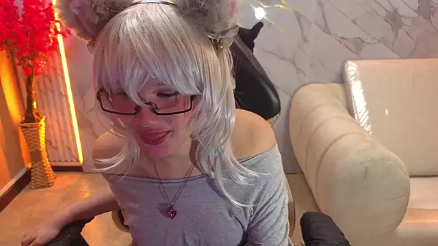 Snapshot of minji_tf chatting on August 7, 2026, 3:45 am minji tf online show from August 7, 2026, 3:45 am