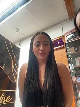 Snapshot of HollyAngel2 chatting on August 4, 2026, 3:38 pm HollyAngel2 online show from August 4, 2026, 3:38 pm