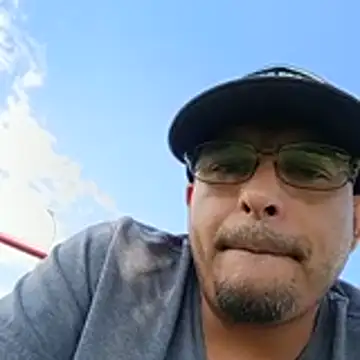 lilpapichuloxoxo online show from August 3, 2026, 4:46 pm