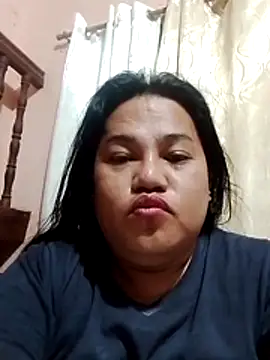 Andrea0414 online show from November 10, 2025, 10:37 pm