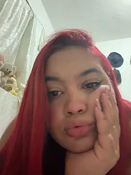 Snapshot of Auravega_ chatting on August 3, 2026, 9:20 pm Auravega online show from August 3, 2026, 9:20 pm
