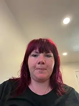 violetxxvixxen online show from August 3, 2026, 4:46 pm