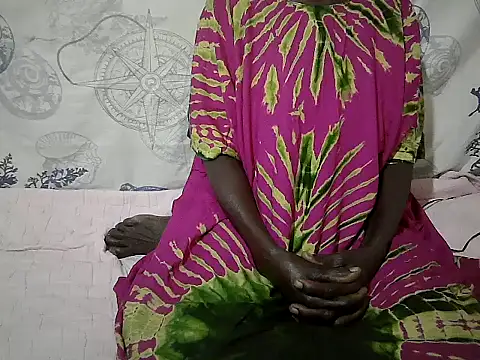 Snapshot of bigclit20255 chatting on August 2, 2026, 4:37 pm bigclit20255 online show from August 2, 2026, 4:37 pm