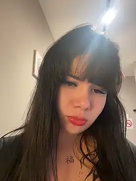 Lina oficial online show from August 6, 2026, 11:00 pm