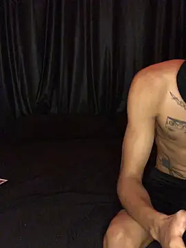 Kinkcouple  online show from August 5, 2026, 4:06 am