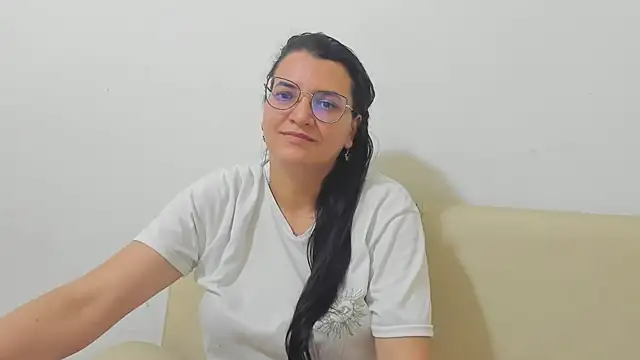 MARILYN GARCIA online show from March 10, 2026, 3:10 am