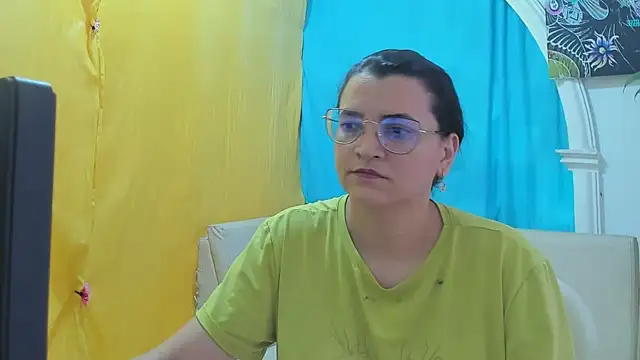 Snapshot of MARILYN_GARCIA chatting on July 11, 2026, 9:37 pm MARILYN GARCIA online show from July 11, 2026, 9:37 pm