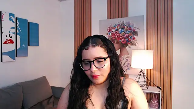 Snapshot of Bia_doll77 chatting on August 7, 2026, 7:31 pm Bia doll77 online show from August 7, 2026, 7:31 pm