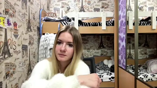 Snapshot of babycuteshy chatting on August 8, 2026, 10:06 pm babycuteshy online show from August 8, 2026, 10:06 pm