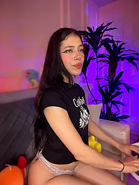 RunixDoll online show from August 8, 2026, 9:55 pm
