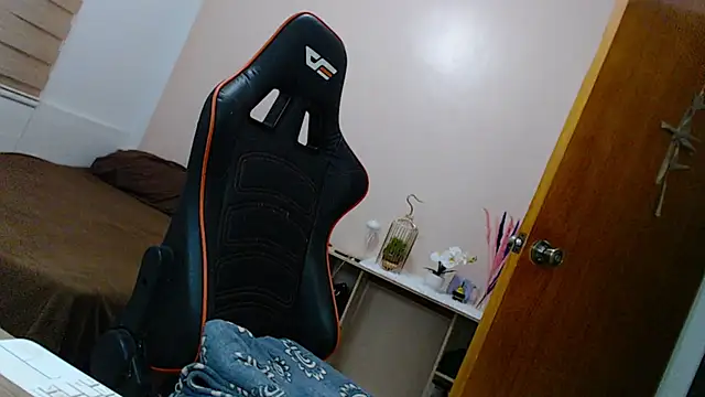 Snapshot of ava_sheeks chatting on January 22, 2025, 4:23 pm ava sheeks online show from January 22, 2025, 4:23 pm