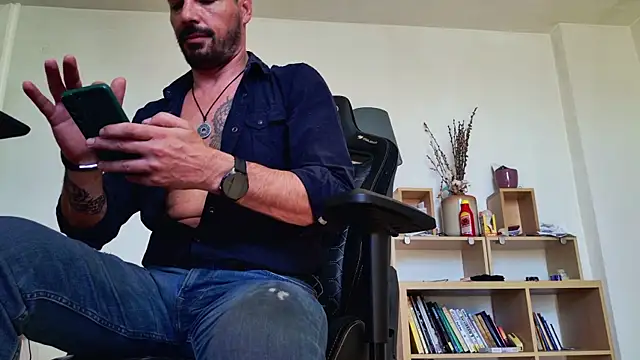 ChrisKox online show from May 16, 2026, 8:57 am