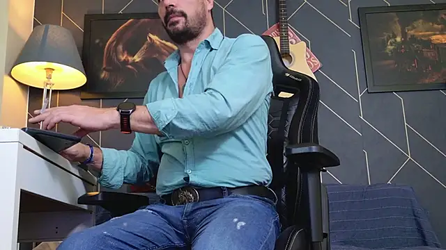 ChrisKox online show from November 9, 2025, 7:51 pm