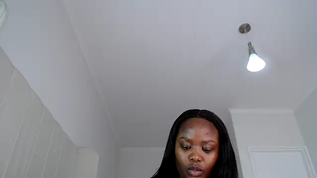 xBUSTY CANDYx online show from April 16, 2026, 10:49 am