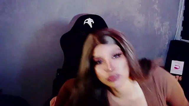 Snapshot of MistressBangs chatting on December 5, 2025, 7:40 am MistressBangs online show from December 5, 2025, 7:40 am