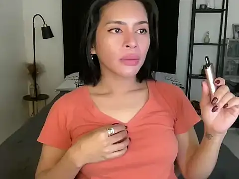 your bianca69 online show from November 14, 2025, 12:47 am