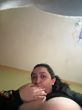 aliceayres797 online show from December 7, 2024, 12:40 pm