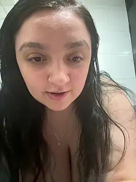 aliceayres797 online show from February 18, 2025, 8:49 am