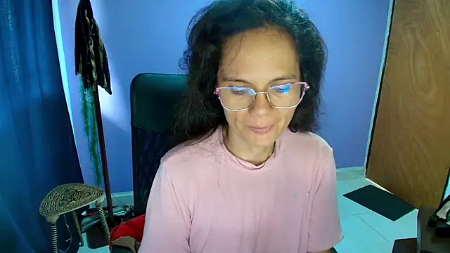 Snapshot of Nattyslave4U chatting on December 20, 2025, 2:20 pm Nattyslave4U online show from December 20, 2025, 2:20 pm