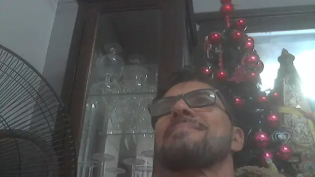 Snapshot of el_principe_hot chatting on May 8, 2026, 1:42 am el principe hot online show from May 8, 2026, 1:42 am