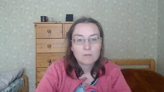 Snapshot of Smart_Rose chatting on March 14, 2025, 1:35 pm Smart Rose online show from March 14, 2025, 1:35 pm