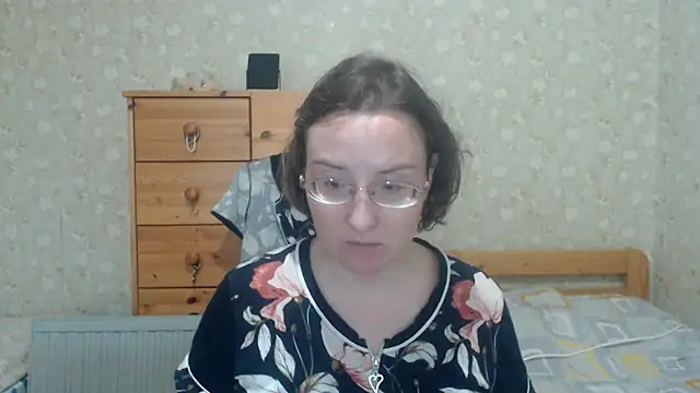Snapshot of Smart_Rose chatting on September 19, 2025, 12:42 pm Smart Rose online show from September 19, 2025, 12:42 pm