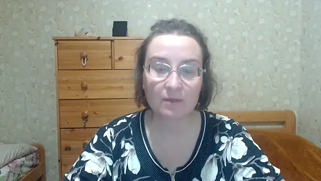 Snapshot of Smart_Rose chatting on October 5, 2025, 2:41 pm Smart Rose online show from October 5, 2025, 2:41 pm
