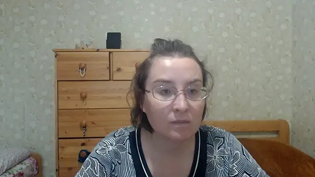 Snapshot of Smart_Rose chatting on September 29, 2025, 2:12 pm Smart Rose online show from September 29, 2025, 2:12 pm