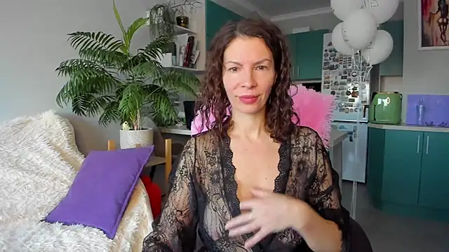 ChristinaGlory online show from March 11, 2026, 5:34 am