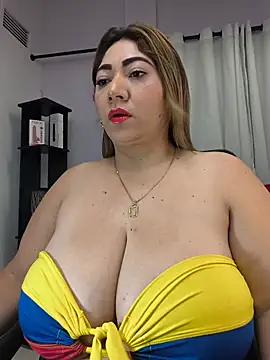 Snapshot of kendra_fire chatting on July 7, 2026, 12:31 pm kendra fire online show from July 7, 2026, 12:31 pm