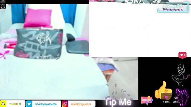 khloeHermaprodit3 online show from October 1, 2025, 9:29 pm