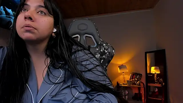 coraline latin online show from February 15, 2025, 9:28 pm