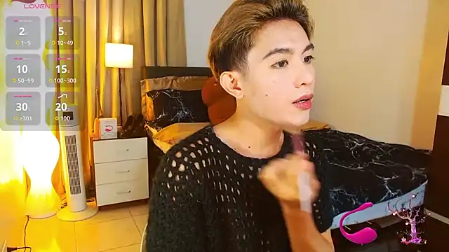 Snapshot of WildestTwink chatting on June 29, 2026, 5:01 pm WildestTwink online show from June 29, 2026, 5:01 pm