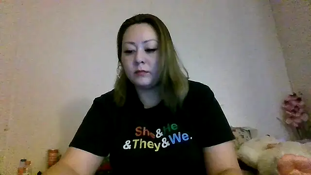 YOUNGFLICKA online show from November 29, 2025, 8:09 pm