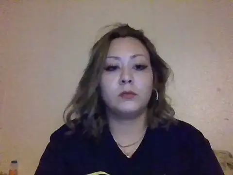 YOUNGFLICKA online show from November 20, 2025, 2:12 am