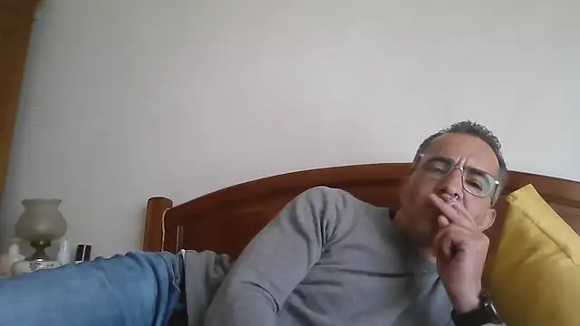 Snapshot of CarlosRocha73 chatting on May 14, 2026, 11:40 am CarlosRocha73 online show from May 14, 2026, 11:40 am