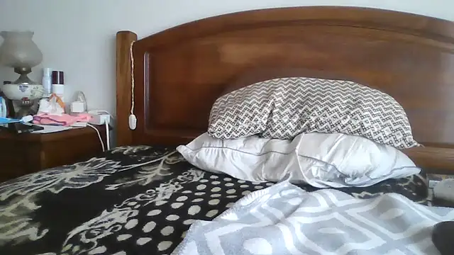 Snapshot of CarlosRocha73 chatting on June 15, 2026, 10:48 am CarlosRocha73 online show from June 15, 2026, 10:48 am