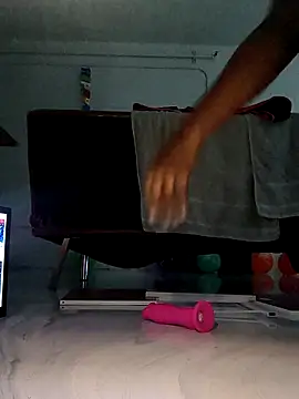 Xochillovemoney2 online show from March 19, 2025, 9:48 pm