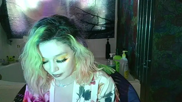 Snapshot of TEXASMARYYYJANE chatting on May 28, 2026, 2:01 pm TEXASMARYYYJANE online show from May 28, 2026, 2:01 pm