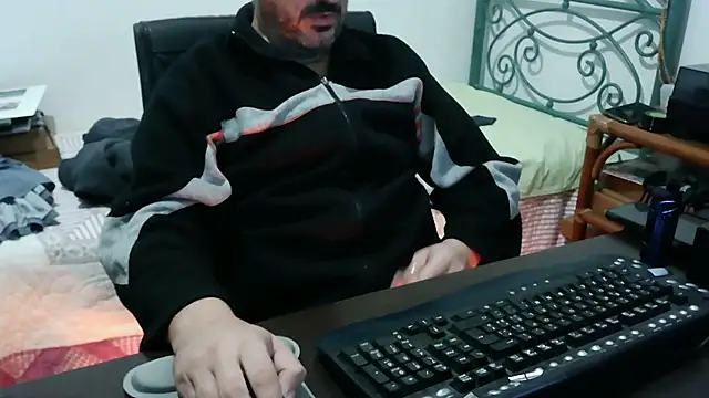 Italian dark desire online show from December 3, 2025, 10:03 am