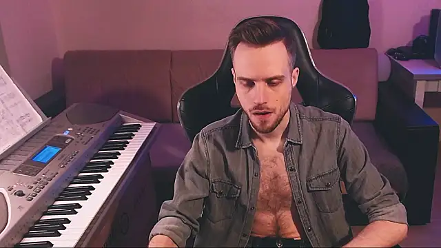 Sweetparker online show from February 23, 2026, 5:57 pm