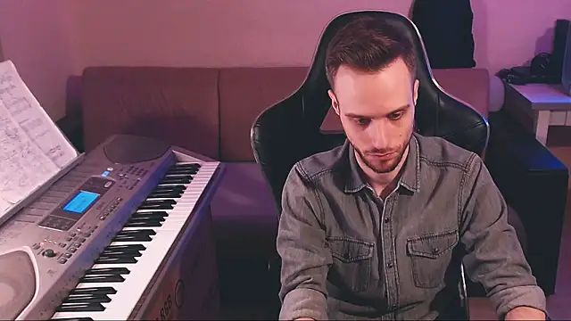 Sweetparker online show from February 26, 2026, 8:20 pm