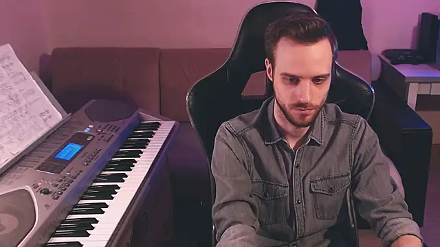 Sweetparker online show from November 26, 2025, 12:38 pm