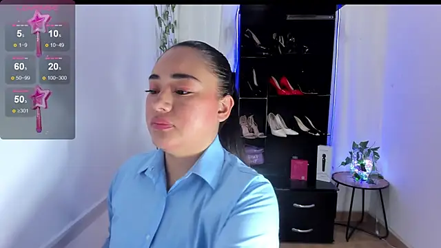 ReyleDoll online show from March 6, 2026, 10:05 pm