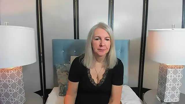 EricaTop online show from December 14, 2025, 6:08 am