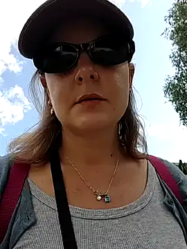 SwedishJennifer online show from July 23, 2026, 11:18 am
