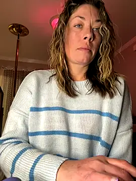 Snapshot of _NinaLuvSins_ chatting on October 19, 2025, 4:10 pm NinaLuvSins online show from October 19, 2025, 4:10 pm