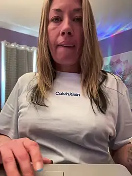  NinaLuvSins  online show from April 8, 2026, 3:24 pm